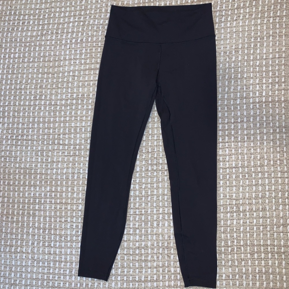 Black Lululemon leggings